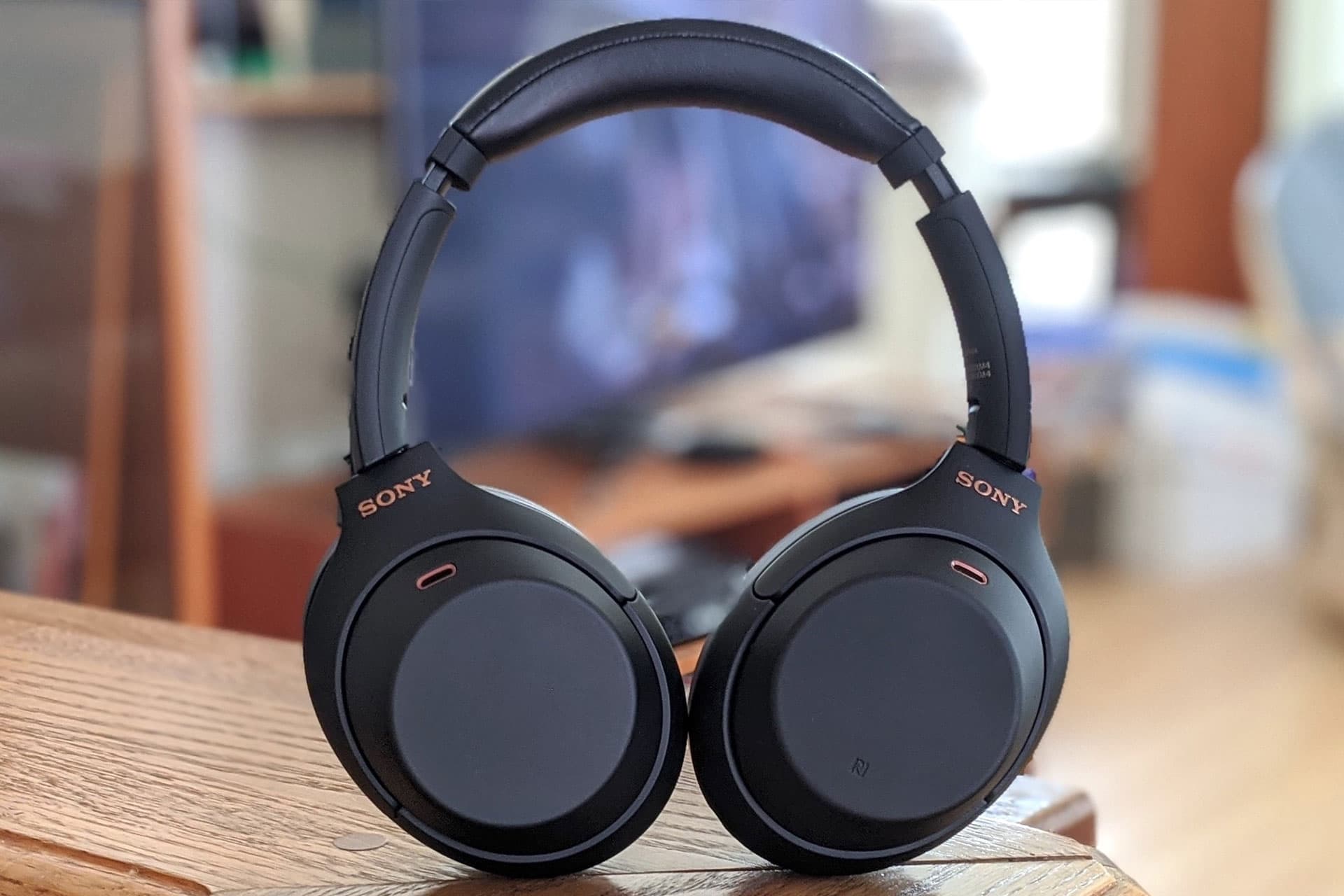 Review of the Sony WH-1000XM4 Wireless Noise-Canceling Headphones